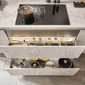 Hochwertiges Ordnungssystem von Häcker für Schubladen und Auszüge in der Küche